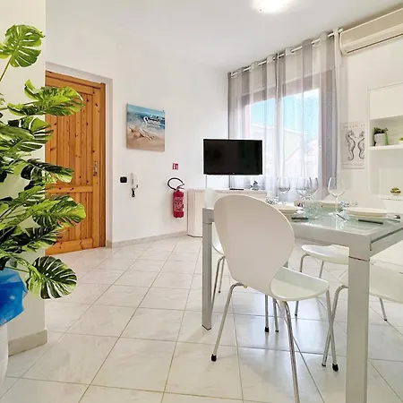 Free Parking - Right In The Heart Of The - Semplice * Villasimius